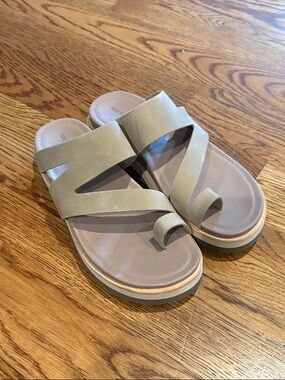 Merrell Women's Taupe Juno Wrap Moon Ocre Sandals